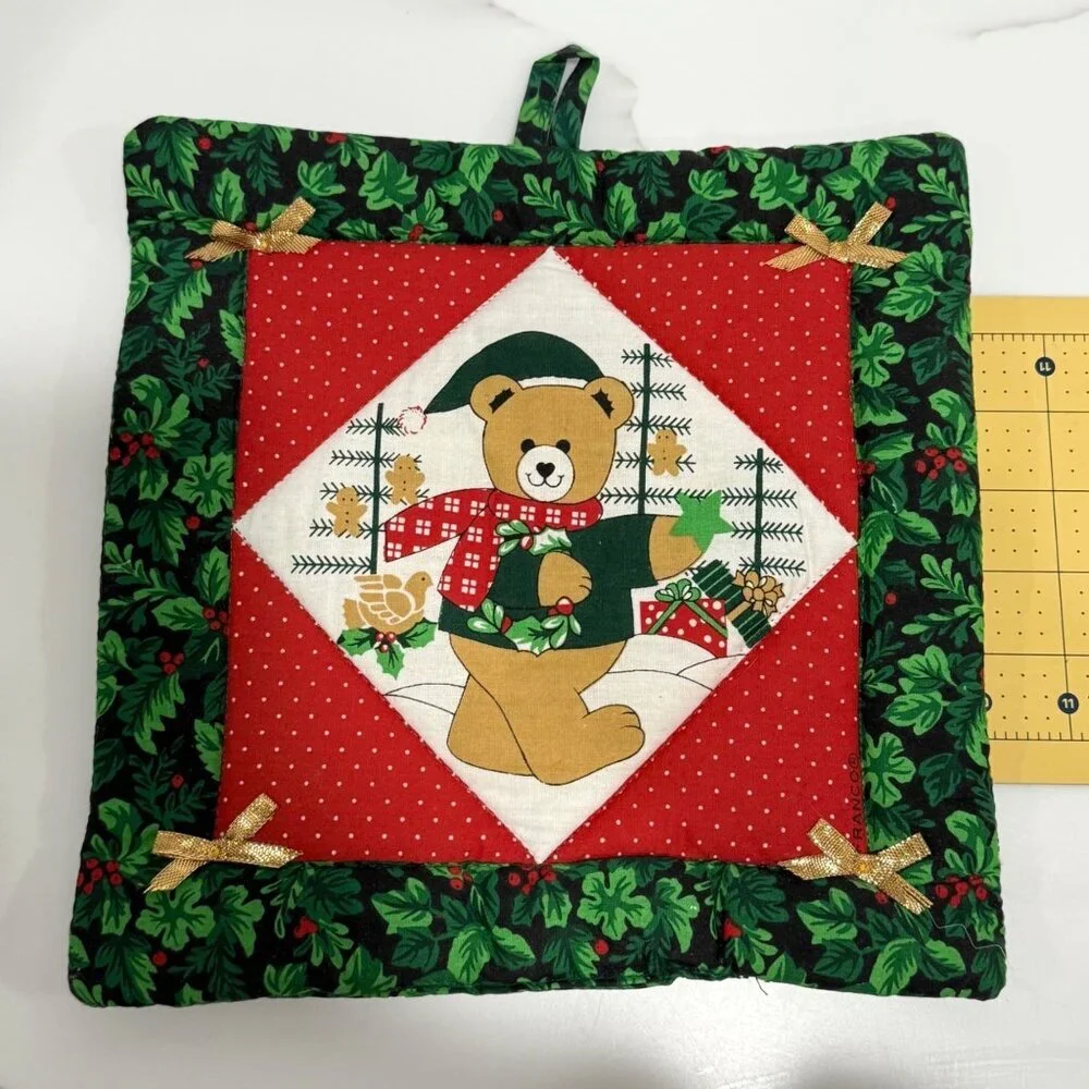 VTG Set of 3 Franco Christmas Holiday Teddy Bear Holly Quilted Potholders Trivet